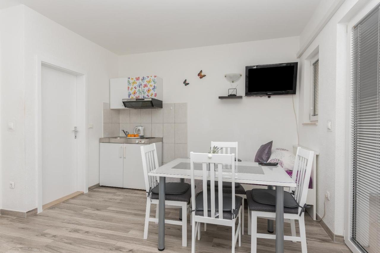 Apartmani Franko บาชกาโวดา ภายนอก รูปภาพ
